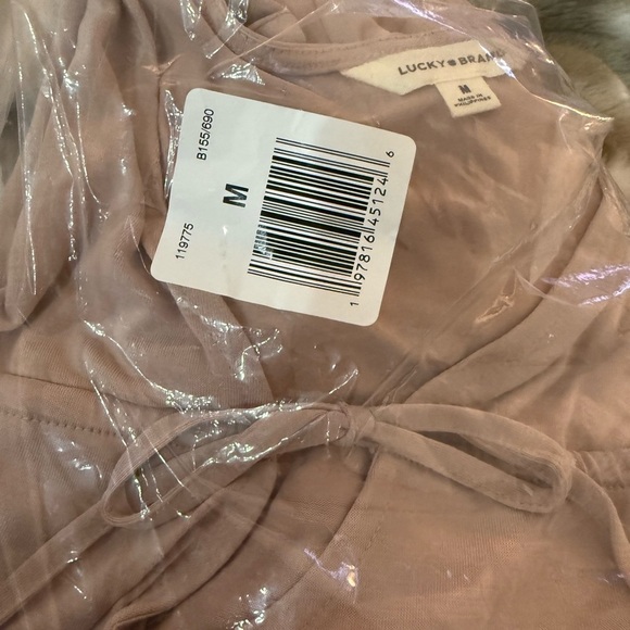 Lucky Brand Tie Front Shirred Top Blouse NWT M Rose Dust - Picture 4 of 9
